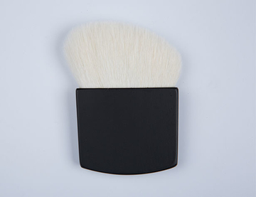 High-end quality Slanted Makeup cosmetics brush with Compact Goat Hair